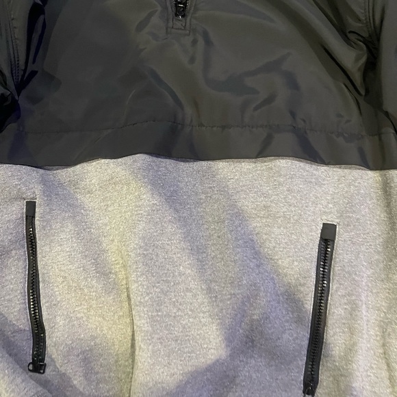 RVCA mens 1/4 zip - Picture 2 of 4